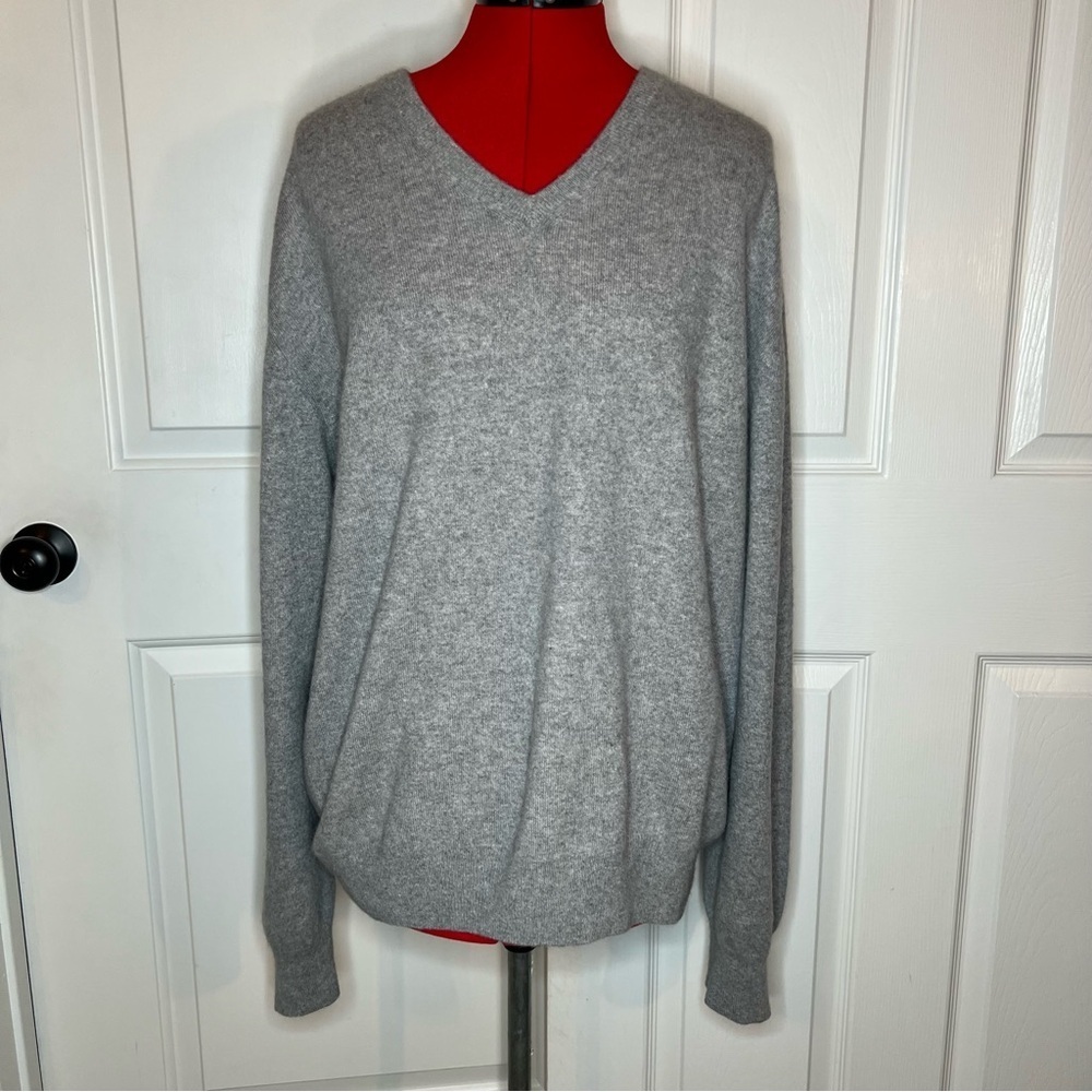 Alan Paine England 100% Cashmere Pullover V Neck Light Gray Mens US XL / UK 46